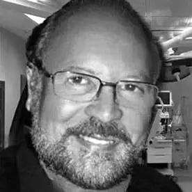 Prof. Dr. Euderson Kang Tourinho – AMRJ